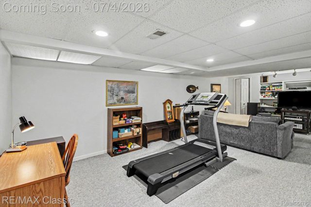 25723 Sullivan Lane, Novi, MI 48375