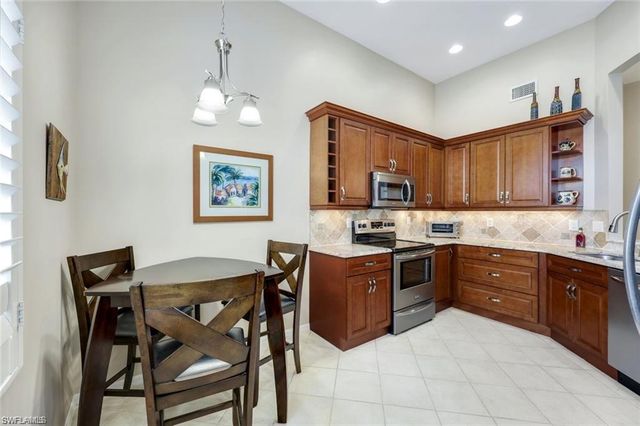 6555 Valen WAY G201, Naples, FL 34108