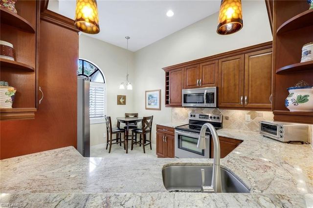 6555 Valen WAY G201, Naples, FL 34108
