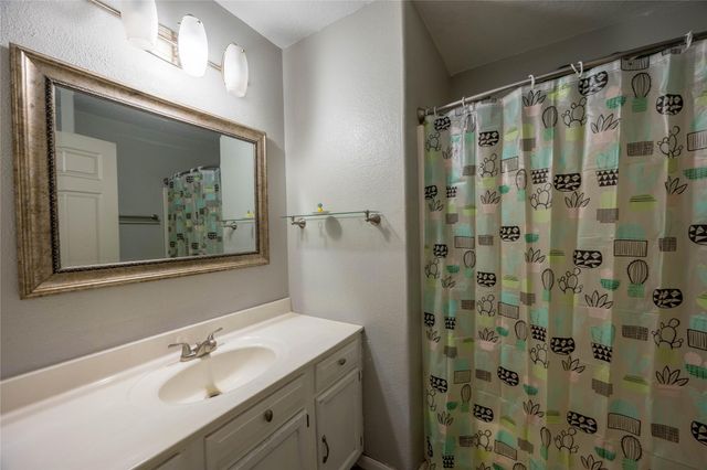 10626 Royal Cavins Drive, Conroe, TX 77303