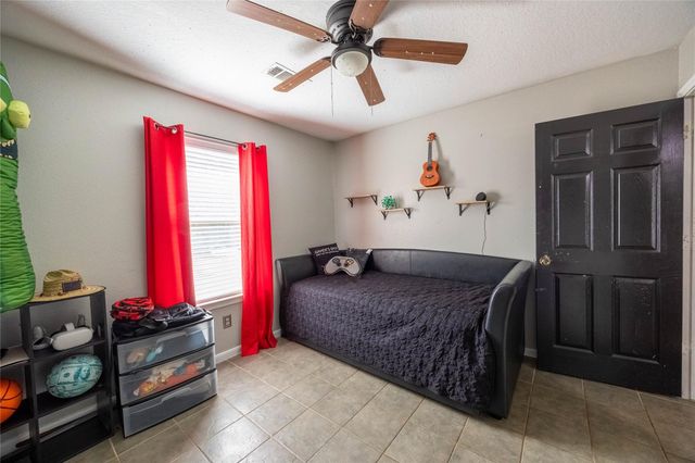 10626 Royal Cavins Drive, Conroe, TX 77303