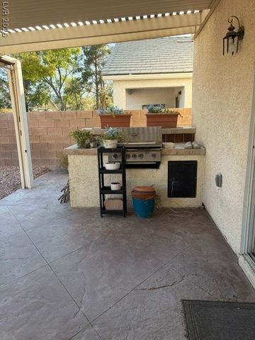 4909 Royal Lake Avenue, Las Vegas, NV 89131