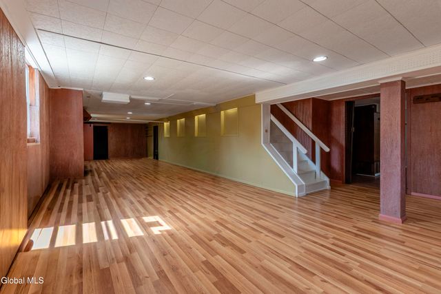 1258 Hawthorn Road, Niskayuna, NY 12309
