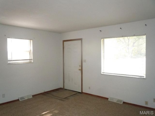 1100 Arrowhead Drive, Collinsville, IL 62234
