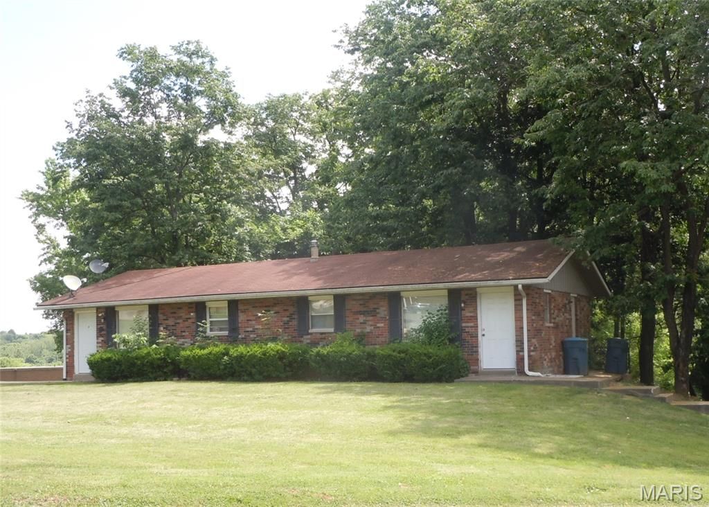 1100 Arrowhead Drive, Collinsville, IL 62234