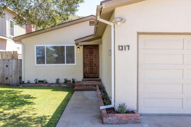 1317 Funston Avenue, Pacific Grove, CA 93950