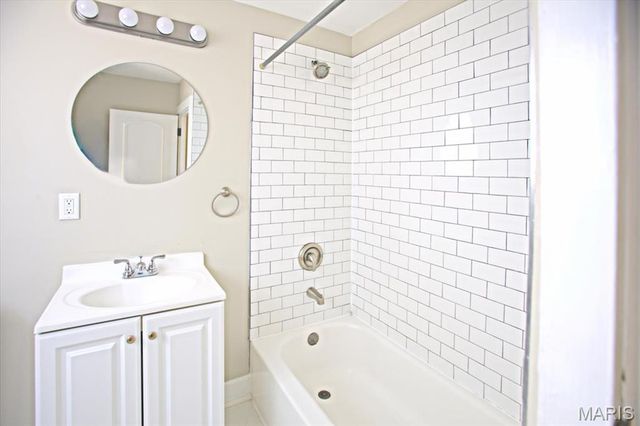 6222 Carlsbad Avenue, St Louis, MO 63116