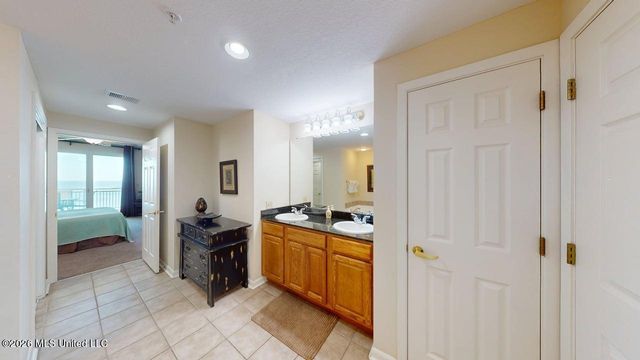 2230 Beach Drive, 705, Gulfport, MS 39507
