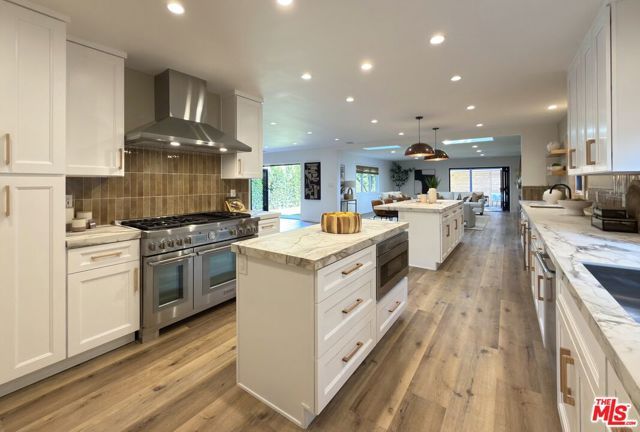 5254 Nagle Avenue, Sherman Oaks, CA 91401