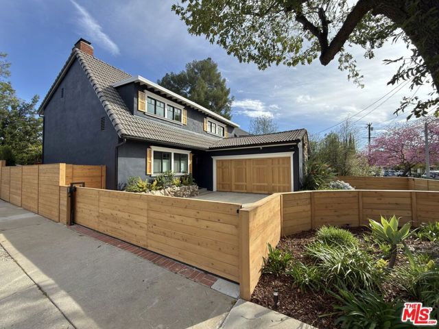 5254 Nagle Avenue, Sherman Oaks, CA 91401