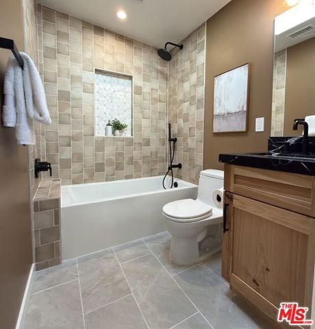 5254 Nagle Avenue, Sherman Oaks, CA 91401