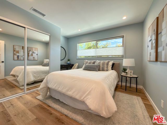 5254 Nagle Avenue, Sherman Oaks, CA 91401