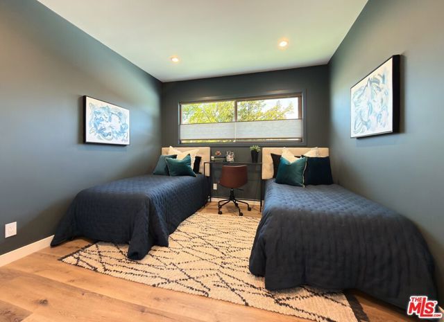 5254 Nagle Avenue, Sherman Oaks, CA 91401