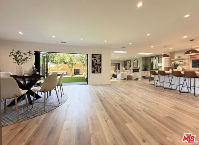 5254 Nagle Avenue, Sherman Oaks, CA 91401