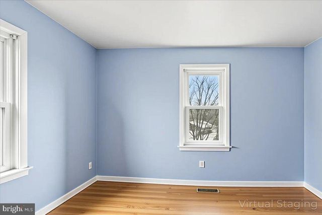 8157 SPRUCE DR, Harrisburg, PA 17111