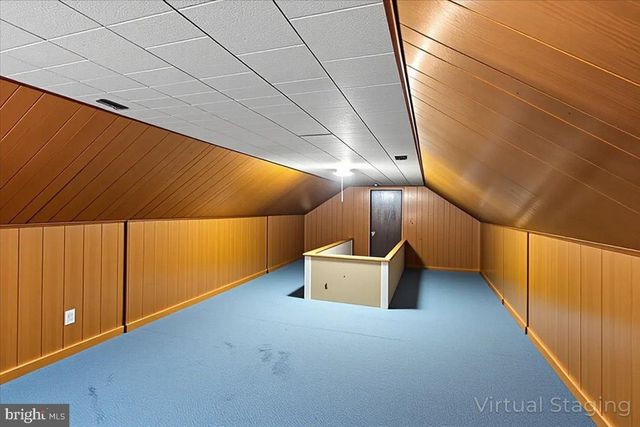 8157 SPRUCE DR, Harrisburg, PA 17111