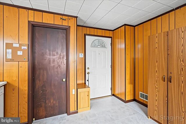 8157 SPRUCE DR, Harrisburg, PA 17111