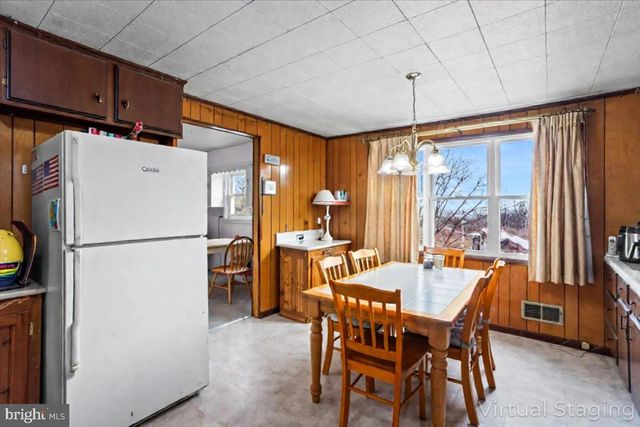 8157 SPRUCE DR, Harrisburg, PA 17111