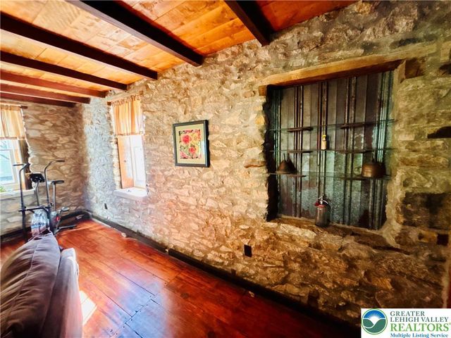 3590 Drifting Drive, Lower Saucon Twp, PA 18055