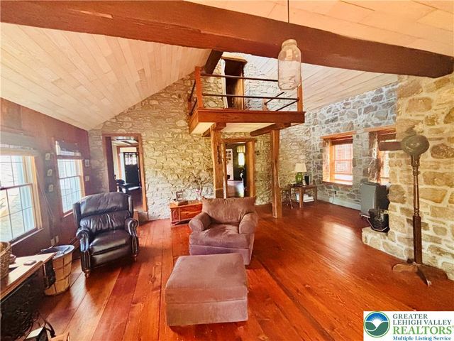 3590 Drifting Drive, Lower Saucon Twp, PA 18055