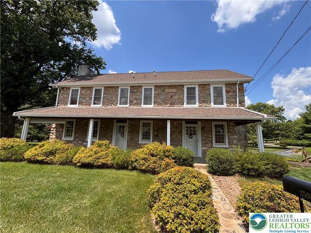 3590 Drifting Drive, Lower Saucon Twp, PA 18055