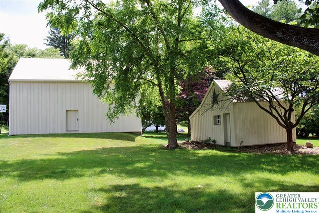 3590 Drifting Drive, Lower Saucon Twp, PA 18055