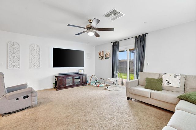 913 Harriett Avenue, Sanger, CA 93657