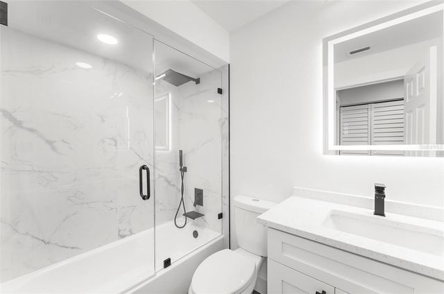 5014 BARRINGTON CIRCLE 2102, Sarasota, FL 34234