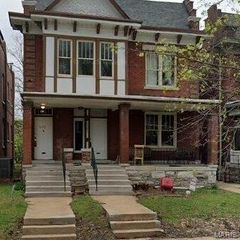 6141 Pershing Avenue, St Louis, MO 63112