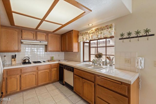 625 S Broadway 2, Redondo Beach, CA 90277