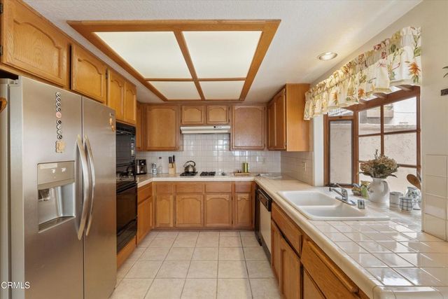 625 S Broadway 2, Redondo Beach, CA 90277