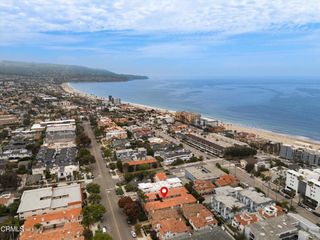 625 S Broadway 2, Redondo Beach, CA 90277