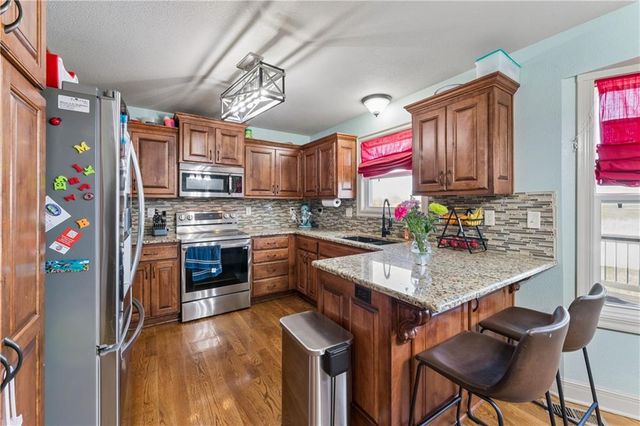 12204 E 214th Street, Peculiar, MO 64078