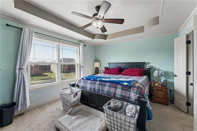 12204 E 214th Street, Peculiar, MO 64078