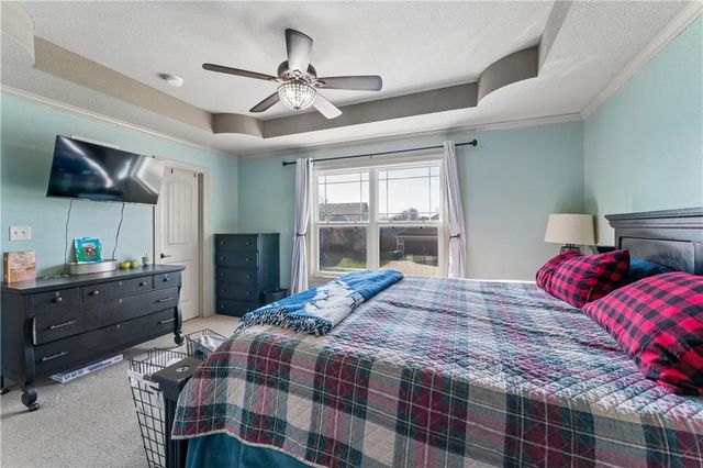12204 E 214th Street, Peculiar, MO 64078