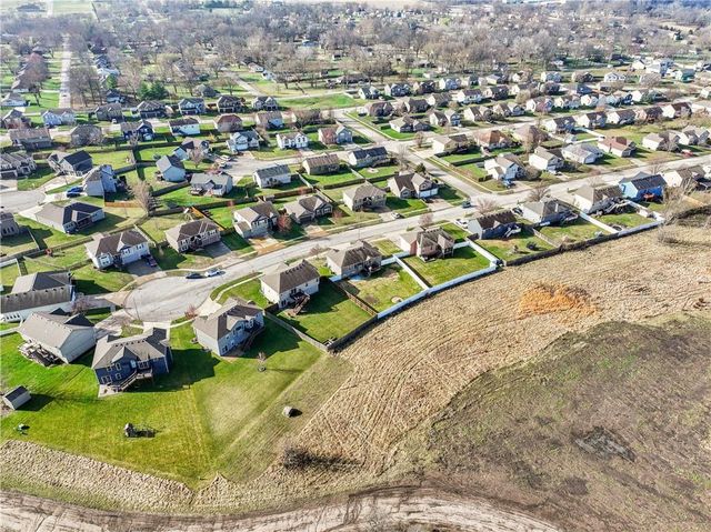 12204 E 214th Street, Peculiar, MO 64078