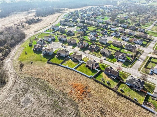 12204 E 214th Street, Peculiar, MO 64078