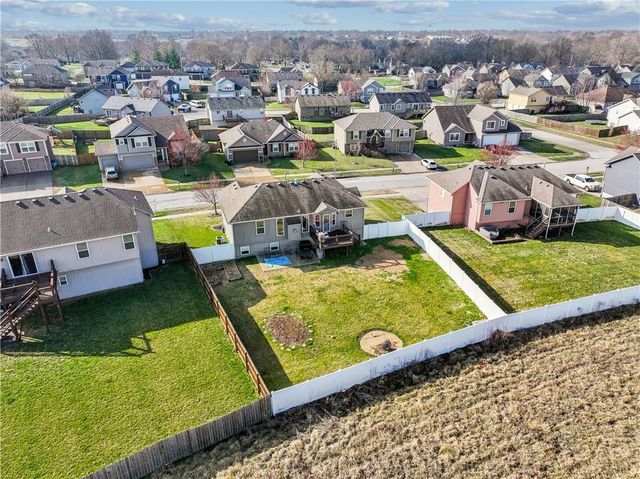 12204 E 214th Street, Peculiar, MO 64078