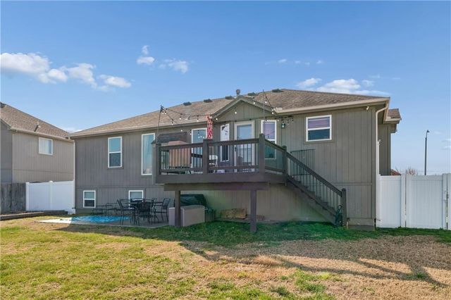 12204 E 214th Street, Peculiar, MO 64078