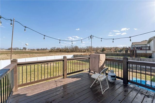 12204 E 214th Street, Peculiar, MO 64078