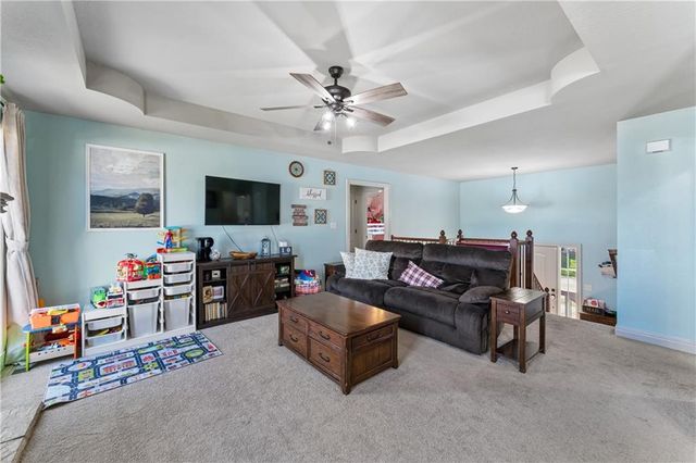 12204 E 214th Street, Peculiar, MO 64078