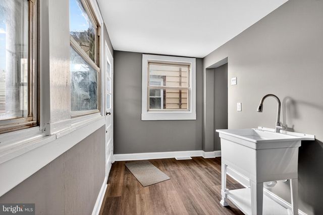 15 ADELLA AVE, Hamilton, NJ 08609