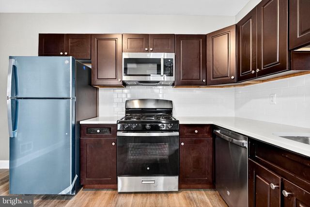 15 ADELLA AVE, Hamilton, NJ 08609