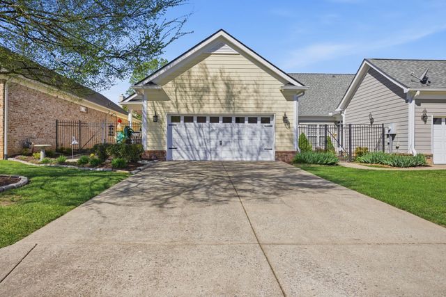 4016 St Andrews Ln, Spring Hill, TN 37174