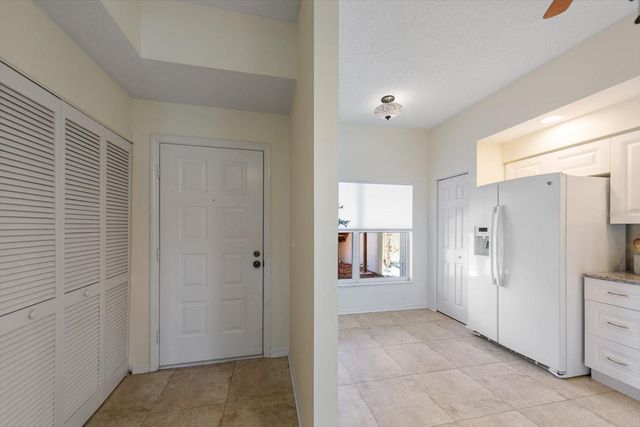 6330 99TH WAY N 14D, Seminole, FL 33708