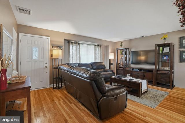 9960 WISTARIA ST, Philadelphia, PA 19115