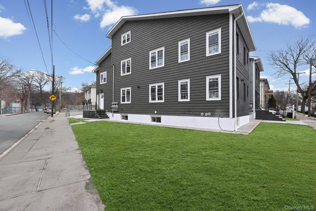 118-11 Lakeview Boulevard, Jamaica, NY 11434