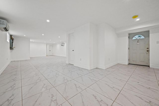 118-11 Lakeview Boulevard, Jamaica, NY 11434