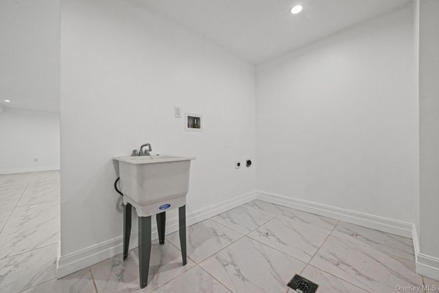 118-11 Lakeview Boulevard, Jamaica, NY 11434