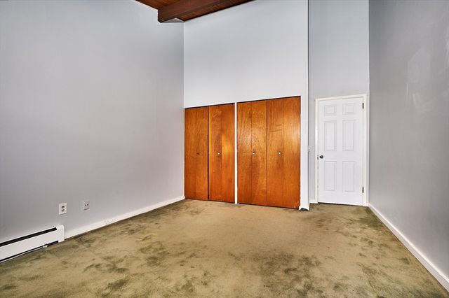 242 N East St. 24, Amherst, MA 01002